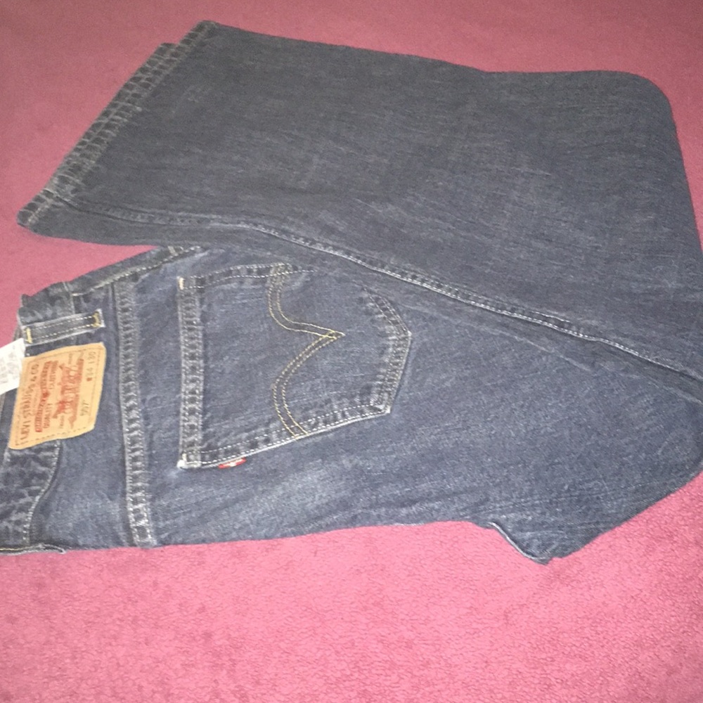 Levi’s jeans 👖relaxed jean 34/30